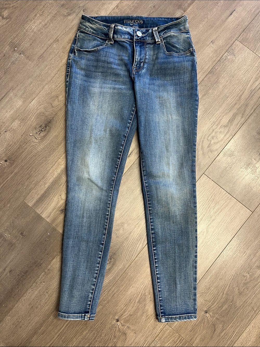 Maurices Medium Wash Skinny Jeans in Blue
